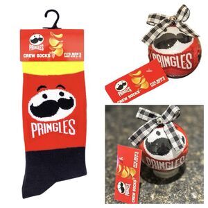 Pringles 1 Pair Crew Socks In A Christmas Ornament Size 6-12